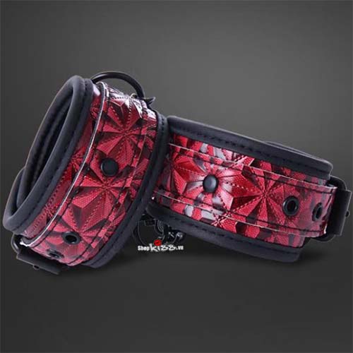 Còng tay da bạo dâm cặp đôi cao cấp an toàn mạnh mẽ phòng the Còng tay da bạo dâm cặp đôi cao cấp an toàn mạnh mẽ phòng the