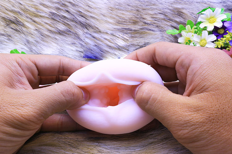 Âm Đạo Giả Rung Thụt 6 Tần Số Siêu Mượt Tự Rên Rỉ