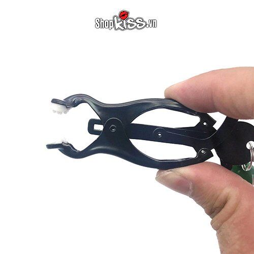 Bộ kẹp núm vú lục lạc trái dâu sexy gợi cảm, đồ chơi bạo dâm