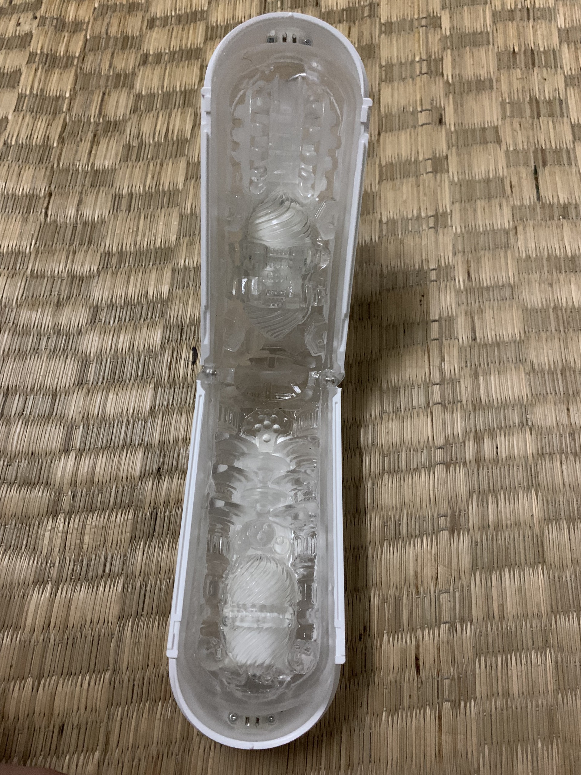 Tenga Flip Zero Electronic rung 3D - Pin sạc, silicon Nhật cao cấp