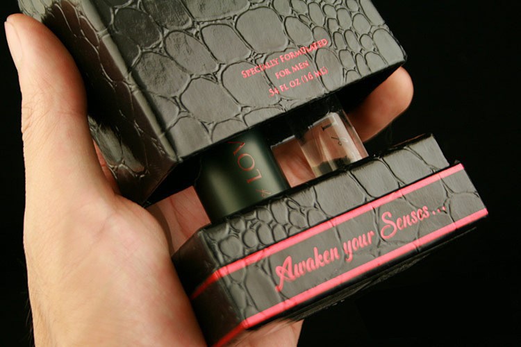 Nước hoa quyến rũ Eye of Love Mỹ Pheromone kích thích hấp dẫn